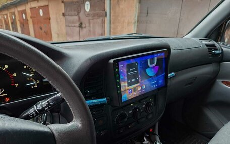 Toyota Land Cruiser 100 рестайлинг 2, 2002 год, 1 280 000 рублей, 15 фотография