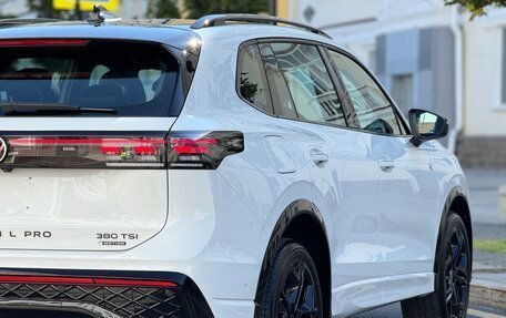 Volkswagen Tiguan, 2025 год, 4 900 000 рублей, 18 фотография