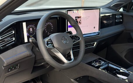 Volkswagen Tiguan, 2025 год, 4 900 000 рублей, 27 фотография