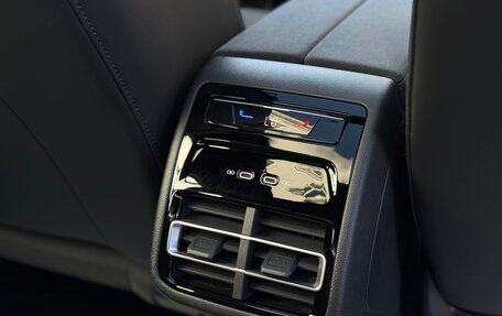 Volkswagen Tiguan, 2025 год, 4 900 000 рублей, 37 фотография