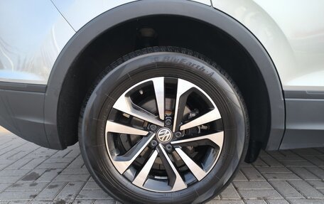 Volkswagen Tiguan II, 2020 год, 2 490 000 рублей, 9 фотография