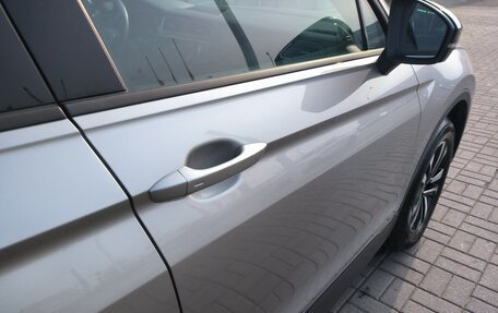 Volkswagen Tiguan II, 2020 год, 2 490 000 рублей, 10 фотография