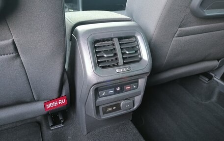 Volkswagen Tiguan II, 2020 год, 2 490 000 рублей, 40 фотография