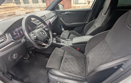 Skoda Superb III рестайлинг, 2022 год, 3 700 000 рублей, 4 фотография