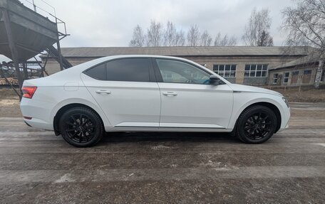 Skoda Superb III рестайлинг, 2022 год, 3 700 000 рублей, 13 фотография