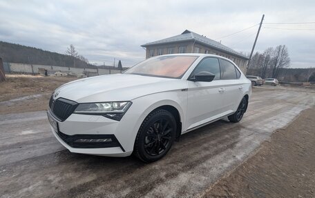 Skoda Superb III рестайлинг, 2022 год, 3 700 000 рублей, 18 фотография