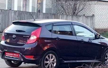 Hyundai Solaris II рестайлинг, 2011 год, 760 000 рублей, 1 фотография