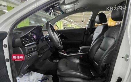 KIA Niro I, 2022 год, 1 644 400 рублей, 10 фотография