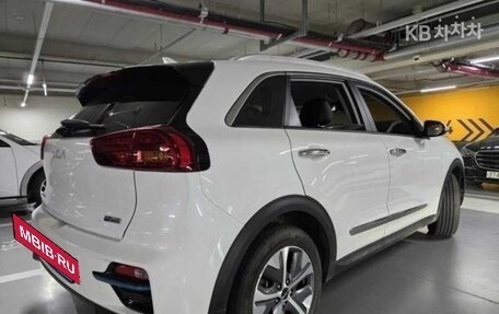 KIA Niro I, 2022 год, 1 644 400 рублей, 4 фотография