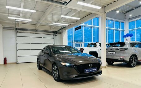 Mazda 3, 2020 год, 2 099 999 рублей, 8 фотография