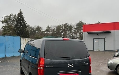 Hyundai H-1 II рестайлинг, 2019 год, 2 450 000 рублей, 5 фотография