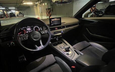 Audi A4, 2018 год, 3 100 000 рублей, 11 фотография