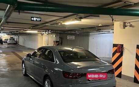 Audi A4, 2018 год, 3 100 000 рублей, 4 фотография