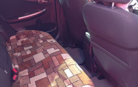 Toyota Corolla, 2011 год, 890 000 рублей, 6 фотография