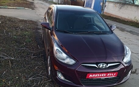 Hyundai Solaris II рестайлинг, 2011 год, 760 000 рублей, 5 фотография
