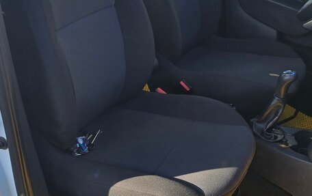 Renault Logan II, 2017 год, 640 000 рублей, 9 фотография