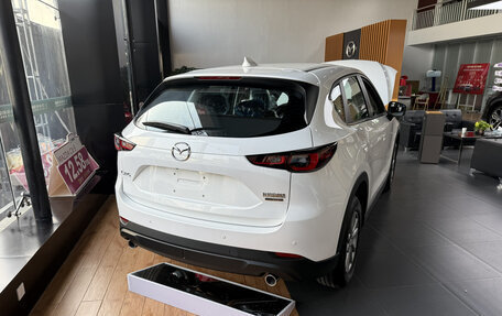 Mazda CX-5 II, 2025 год, 2 349 000 рублей, 25 фотография