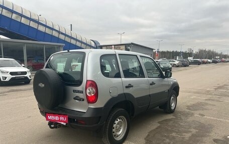 Chevrolet Niva I рестайлинг, 2018 год, 820 000 рублей, 2 фотография