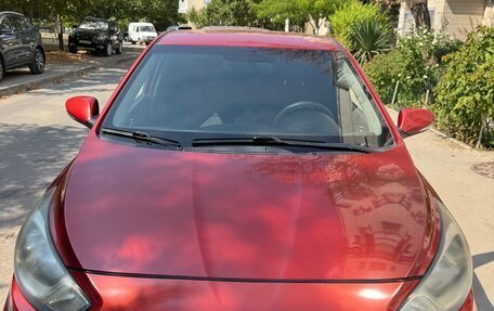 Hyundai Solaris II рестайлинг, 2011 год, 880 000 рублей, 1 фотография