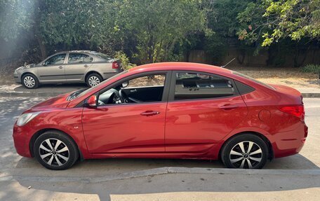 Hyundai Solaris II рестайлинг, 2011 год, 880 000 рублей, 3 фотография