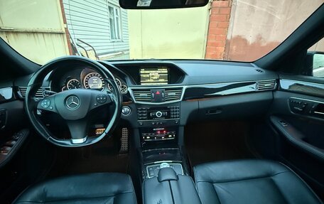 Mercedes-Benz E-Класс, 2011 год, 1 800 000 рублей, 14 фотография