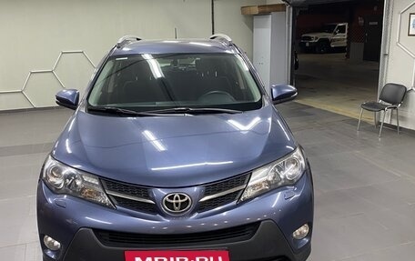 Toyota RAV4, 2013 год, 2 050 000 рублей, 2 фотография