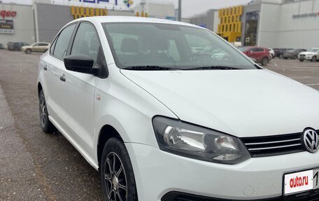 Volkswagen Polo VI (EU Market), 2014 год, 675 000 рублей, 3 фотография
