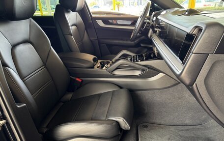 Porsche Cayenne III, 2024 год, 13 063 000 рублей, 12 фотография