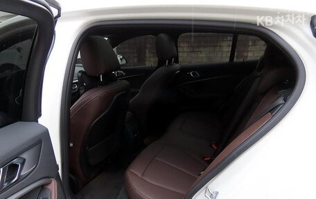 BMW 1 серия, 2022 год, 1 981 000 рублей, 6 фотография