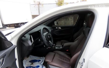 BMW 1 серия, 2022 год, 1 981 000 рублей, 5 фотография