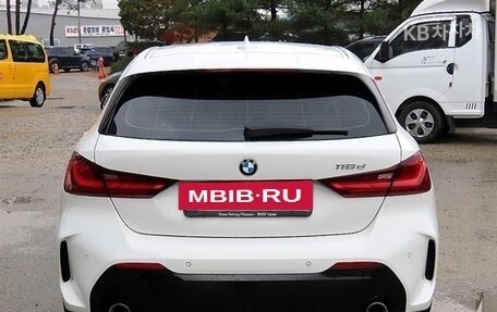 BMW 1 серия, 2022 год, 1 981 000 рублей, 4 фотография