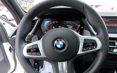 BMW 1 серия, 2022 год, 1 981 000 рублей, 8 фотография