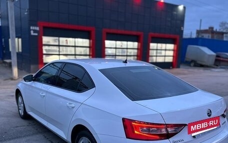 Skoda Superb III рестайлинг, 2018 год, 2 250 000 рублей, 2 фотография