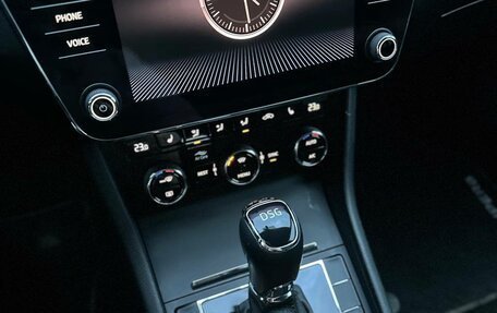 Skoda Superb III рестайлинг, 2018 год, 2 250 000 рублей, 12 фотография