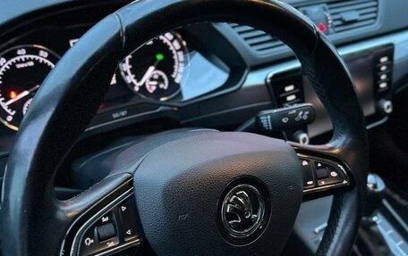 Skoda Superb III рестайлинг, 2018 год, 2 250 000 рублей, 10 фотография