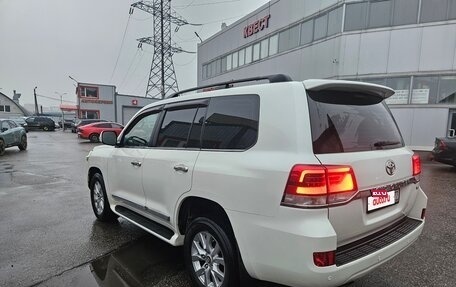 Toyota Land Cruiser 200, 2016 год, 4 300 000 рублей, 5 фотография