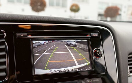 Mitsubishi Outlander III рестайлинг 3, 2014 год, 1 355 000 рублей, 14 фотография