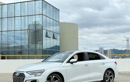 Audi A4, 2021 год, 1 фотография