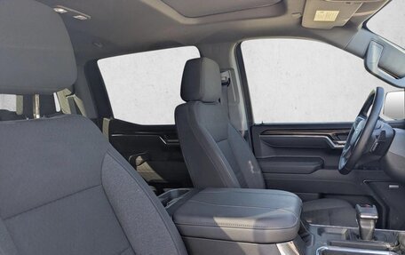 Chevrolet Silverado, 2025 год, 9 384 372 рублей, 21 фотография