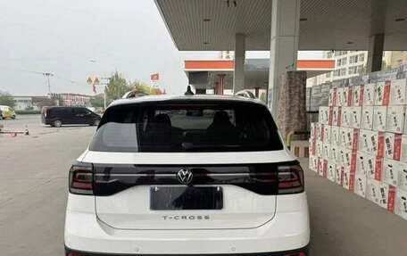 Volkswagen T-Cross I, 2021 год, 1 300 000 рублей, 4 фотография