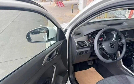 Volkswagen T-Cross I, 2021 год, 1 300 000 рублей, 7 фотография