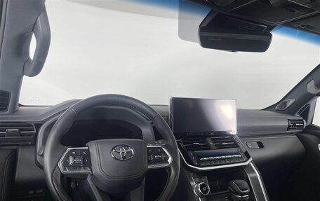 Toyota Land Cruiser, 2025 год, 15 300 000 рублей, 16 фотография