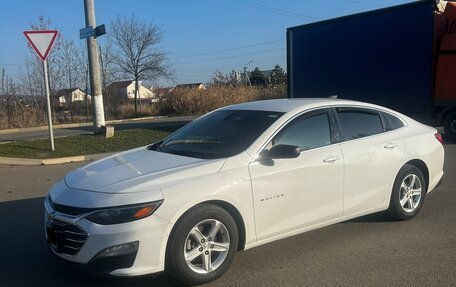 Chevrolet Malibu IX, 2020 год, 800 000 рублей, 5 фотография