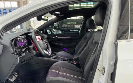 Volkswagen Golf VIII, 2022 год, 1 430 000 рублей, 7 фотография