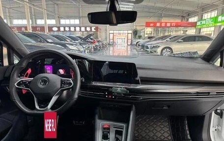 Volkswagen Golf VIII, 2022 год, 1 430 000 рублей, 8 фотография