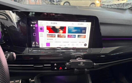 Volkswagen Golf VIII, 2022 год, 1 430 000 рублей, 10 фотография