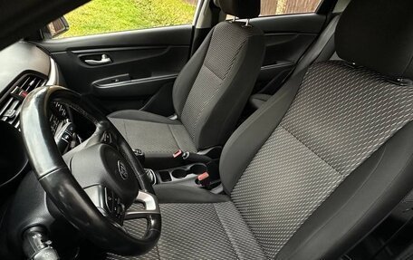 KIA Rio IV, 2017 год, 935 000 рублей, 10 фотография