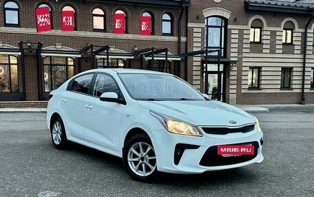 KIA Rio IV, 2017 год, 935 000 рублей, 2 фотография