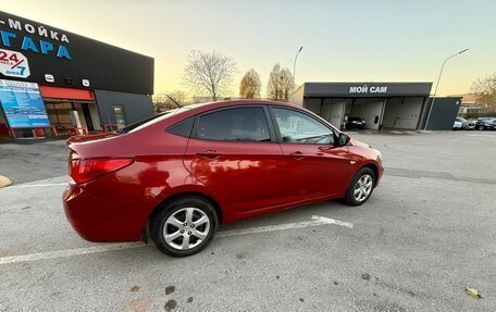 Hyundai Solaris II рестайлинг, 2011 год, 700 000 рублей, 5 фотография