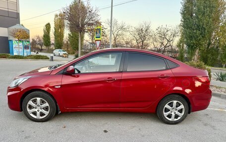 Hyundai Solaris II рестайлинг, 2011 год, 700 000 рублей, 4 фотография